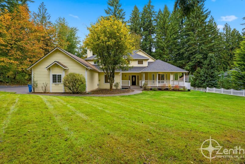 Foto principal - 12216 NE 158th St