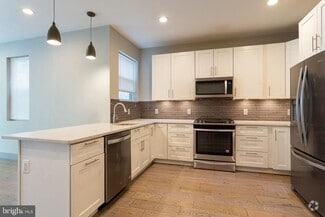 Building Photo - 1533 N 33rd St