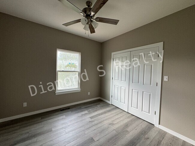 Building Photo - Gorgeous Two-Story Home Available Early July - 4 Bed/2.5 Bath