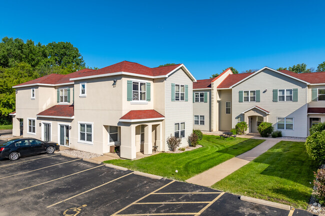 Building Photo - University Townhomes