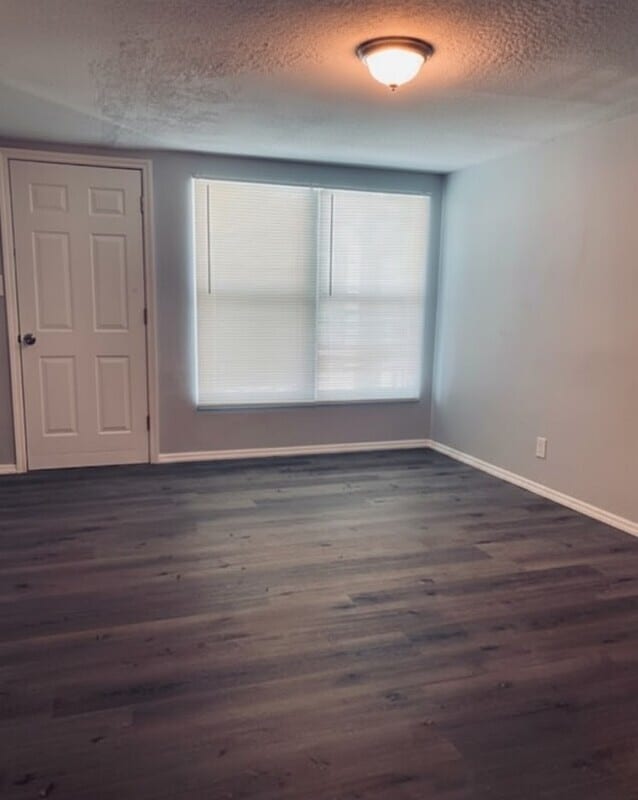 Foto del edificio - 5024 Emerson Ave S