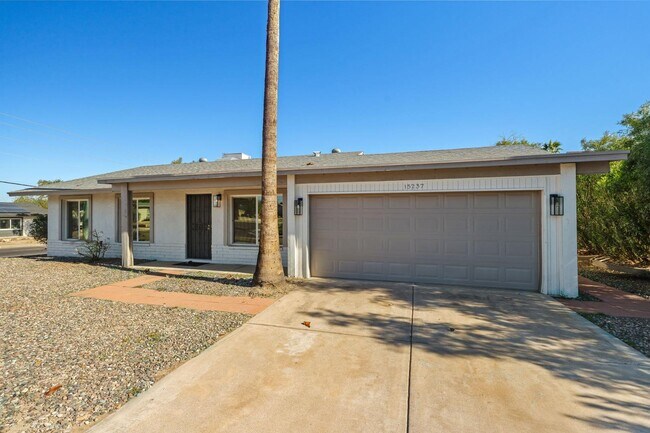 Foto del edificio - 15237 North 21st St