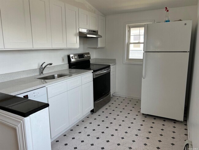 Foto del edificio - 358 W Fulton St