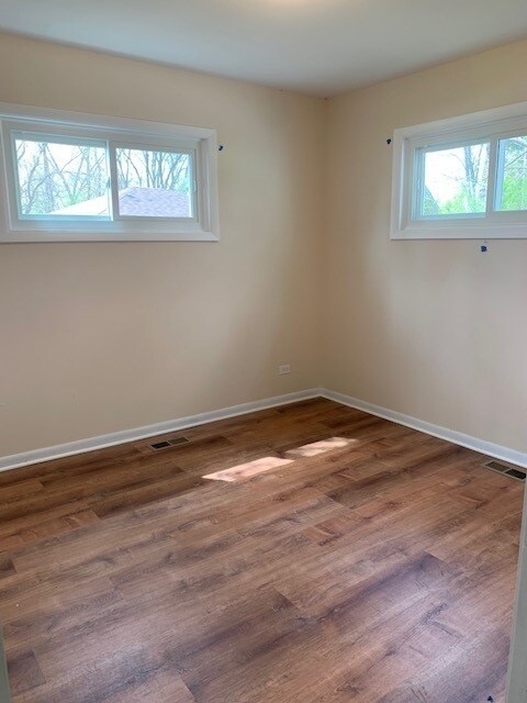 Foto del edificio - 270 Carnation Ln