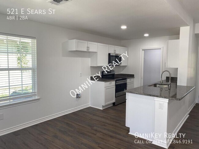 Foto del edificio - 521 E Sears St