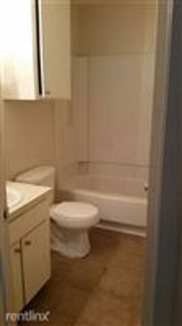Foto del edificio - Spacious 3/2 duplex in great location