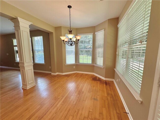 Foto del edificio - 2552 Pierce Brennen Ct NE