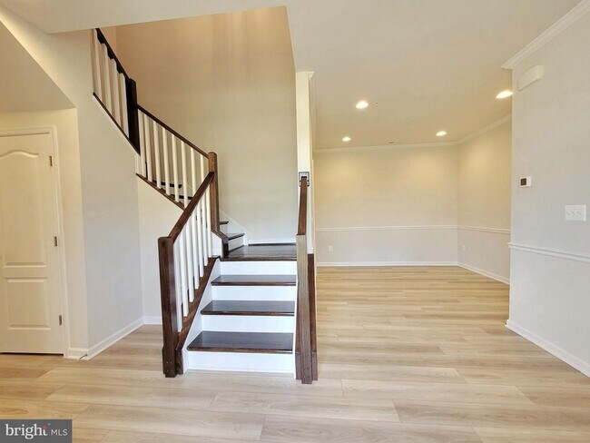Foto del edificio - 22320 Plover St