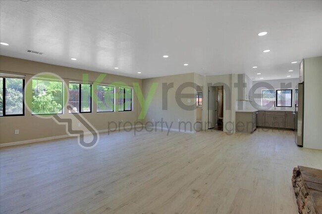 Building Photo - 3538 Bodega Ct
