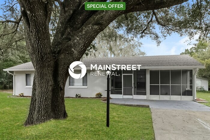 Foto principal - 3 Bedroom Pet-Friendly Home in DEBARY, FL ...