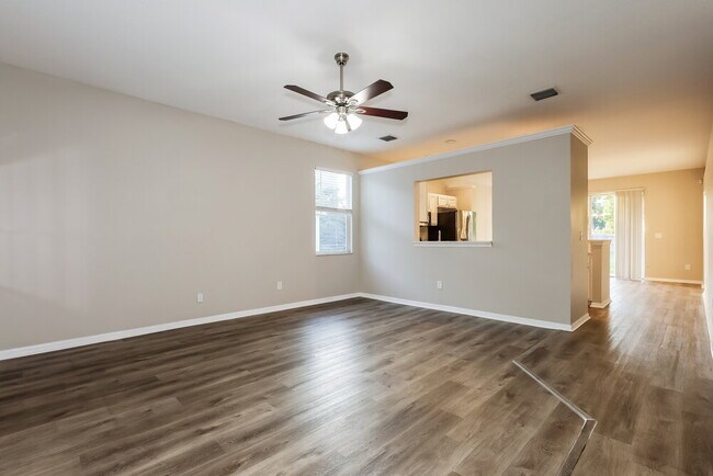 Foto del edificio - 6707 Cambridge Park Dr