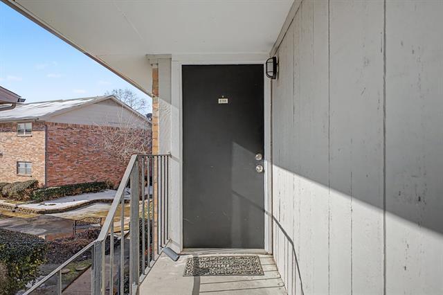 Foto del edificio - 8095 Meadow Rd