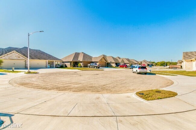 Foto del edificio - 2 br, 2 bath Townhome - 4914 Opal Ct