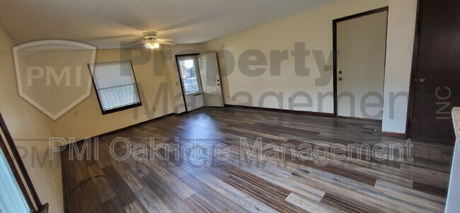 Foto del edificio - 265 Woodlawn Dr