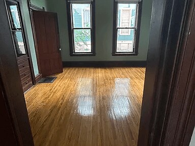 Foto del edificio - 521 W 8th St