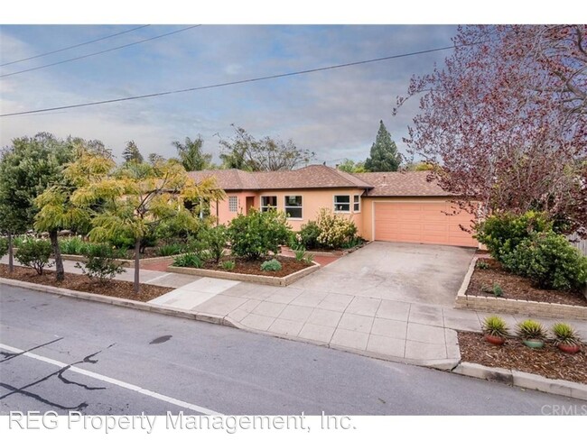 Building Photo - 4 br, 2 bath House - 258 Chorro Street