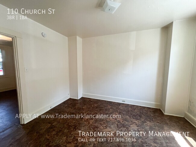 Building Photo - Nice 3 Bedroom Town Home