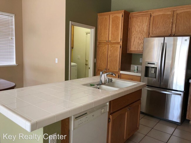 Foto del edificio - 4 br, 2 bath House - 1038 Armstrong Way