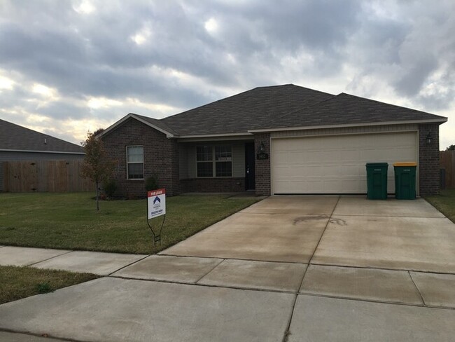 Building Photo - 3432 Alliance Dr