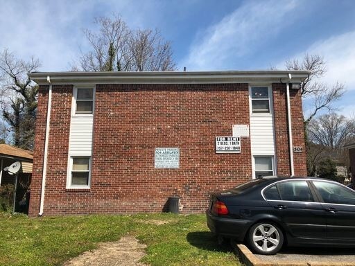 Building Photo - 504 Ashlawn Dr