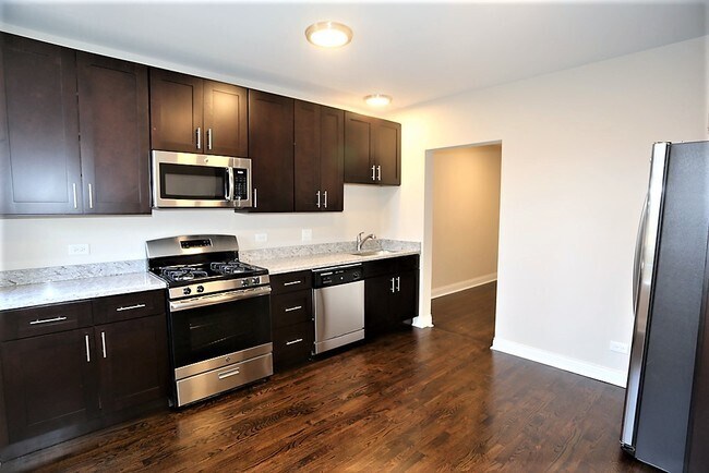 Foto principal - 4447 N Rockwell St