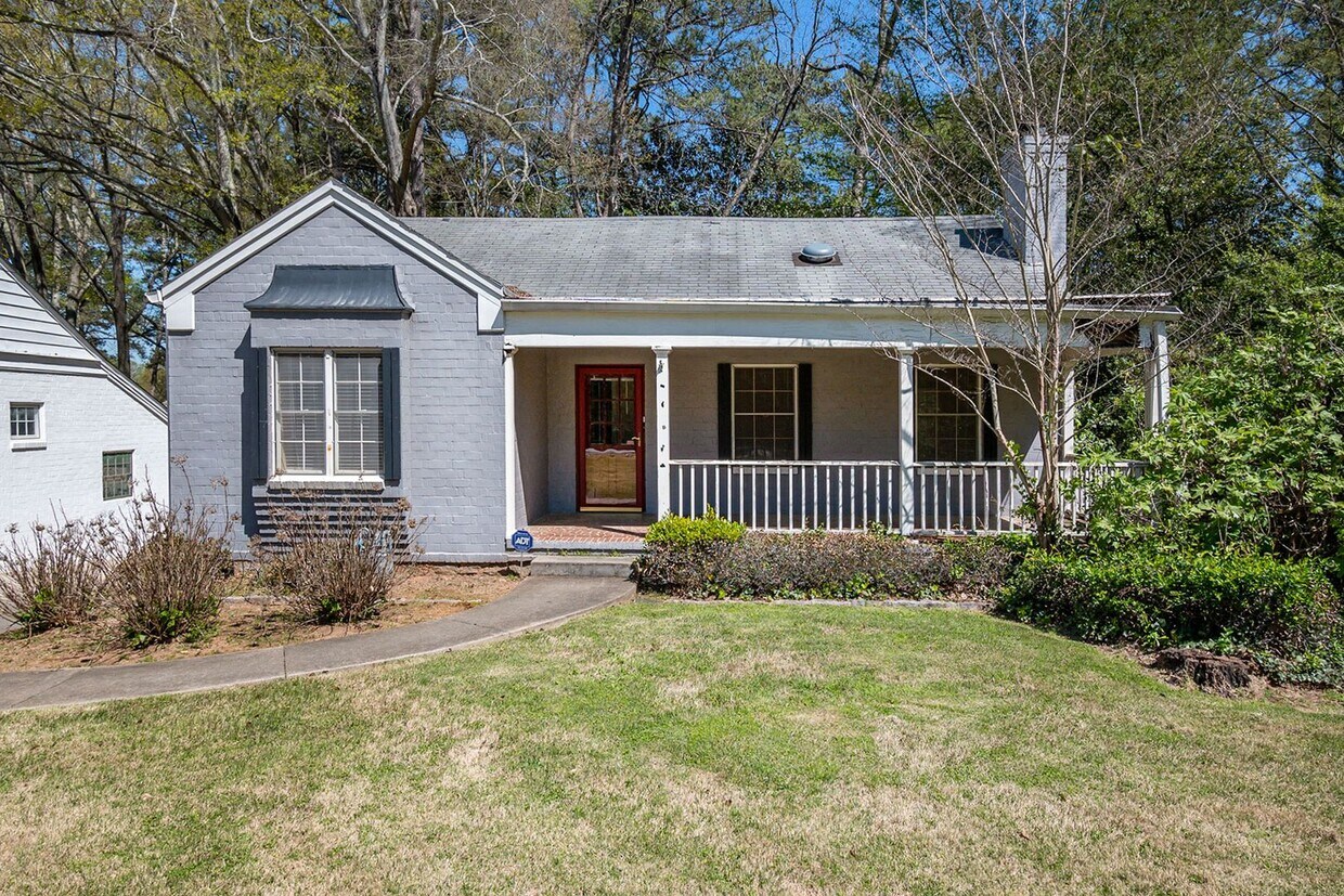 Primary Photo - 4 bdrm, 2 bath home near Emory & CDC