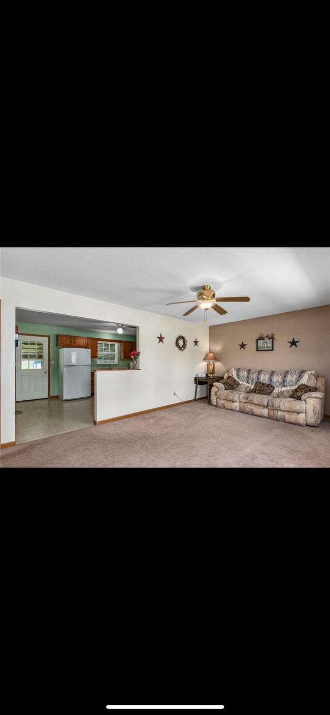 Building Photo - 14103 Southwind Dr