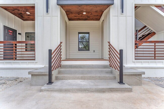 Building Photo - All Units Are Available With Brand NEW Full Appliance Package