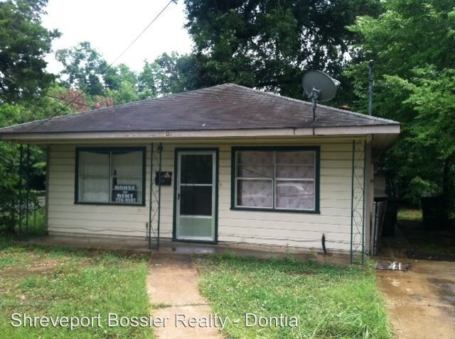 Primary Photo - 3 br, 1 bath House - 702 W. 72nd St