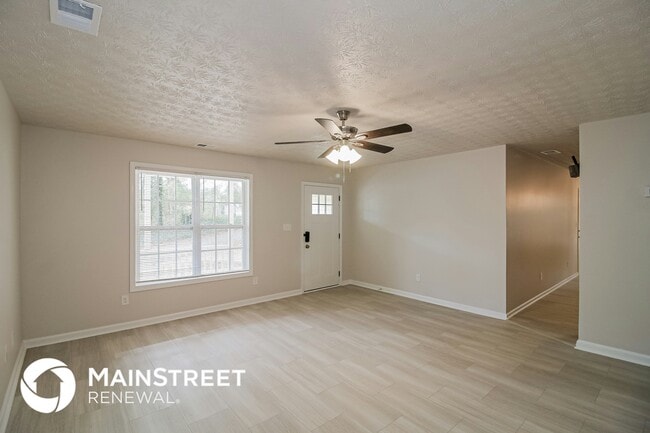 Building Photo - 5862 Homestead Cir