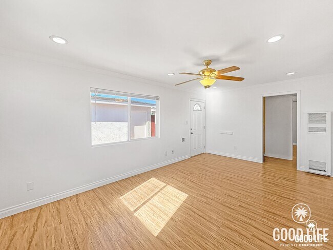 Foto del edificio - Fond Du Lac Ave