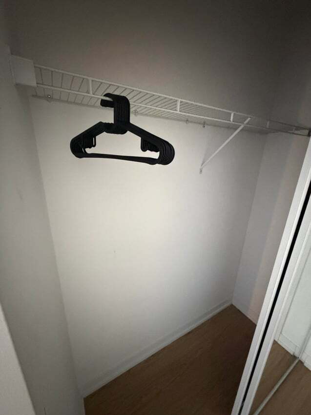 Building Photo - Deluxe Room - Church St & Wood St