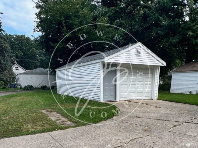 Foto del edificio - Beautiful 3 bedroom brick home in South Toledo