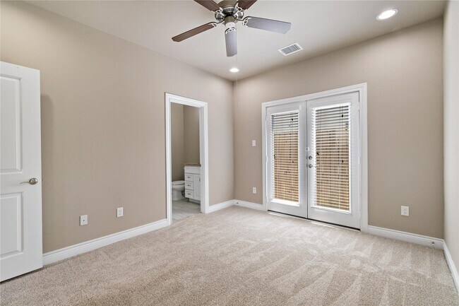 Foto del edificio - 4312 Dickson St