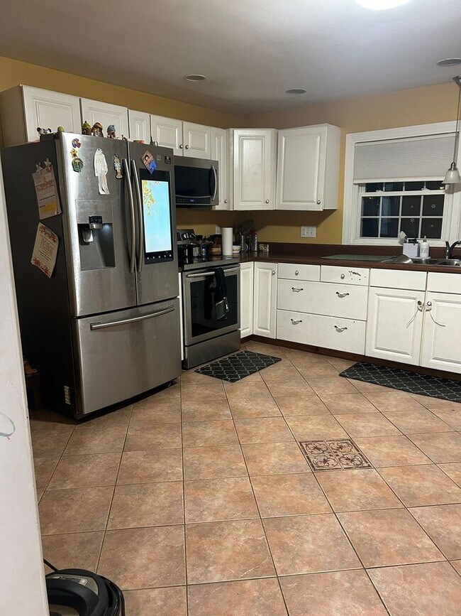 Building Photo - Charming 3BR House in Westborough