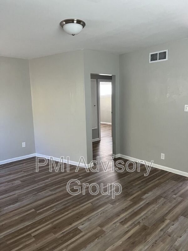 Foto del edificio - 2618 SE Adams St