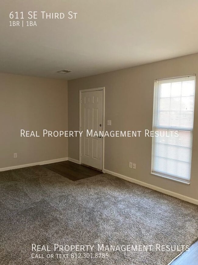 Foto del edificio - 611 SE Third St-