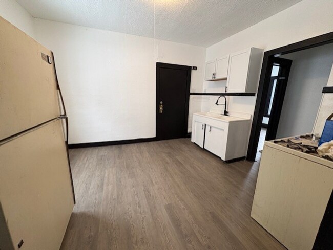 Foto del edificio - 3611 E 147th St