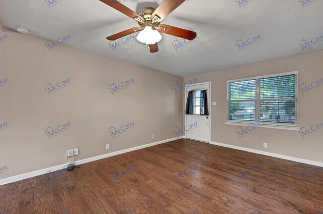 Building Photo - 1001 Wilemon Dr