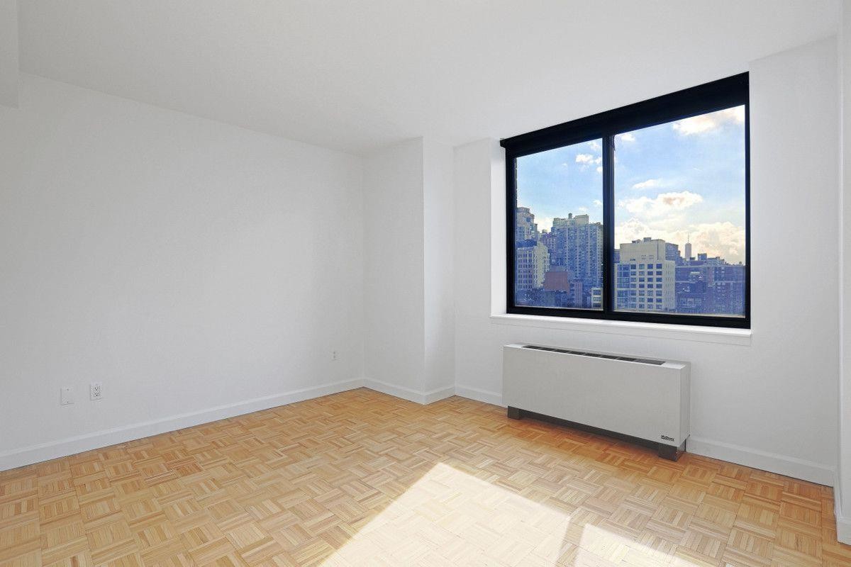 Building Photo - 400 West 43rd Street