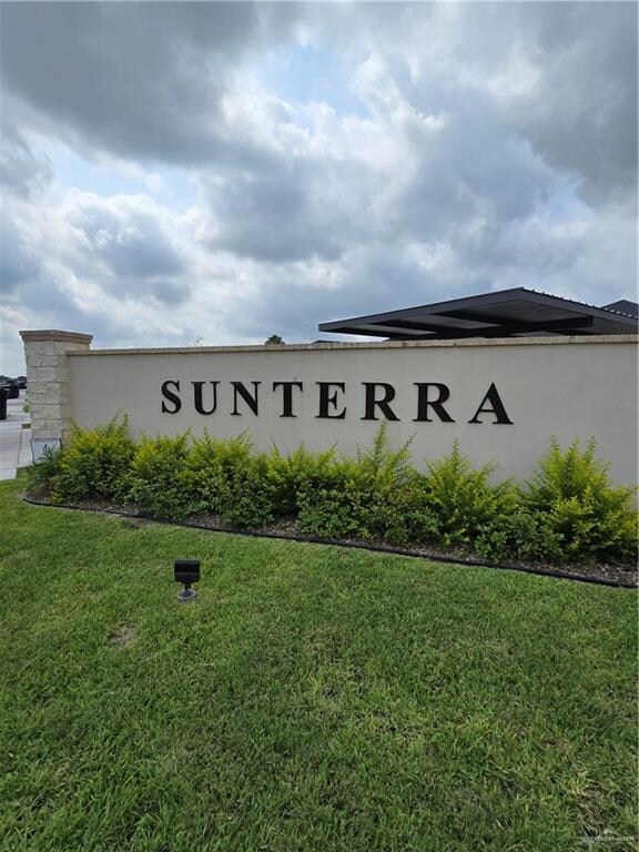 Foto del edificio - 2809 E Israel Ave