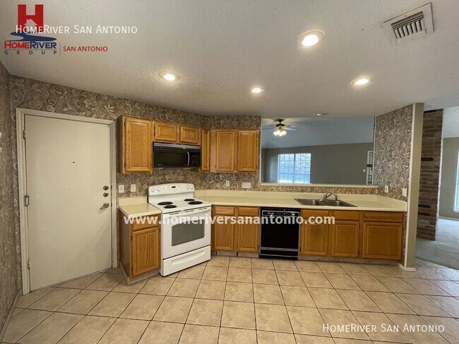 Foto del edificio - 940 Hedgestone Dr