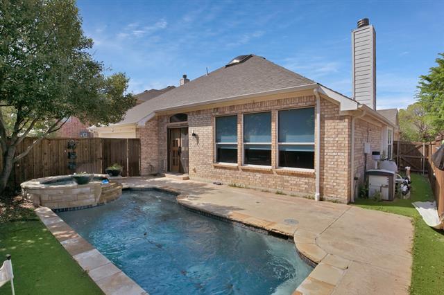 Building Photo - 9409 Stonewood Dr