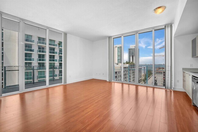 Foto del edificio - 350 NE 24th St