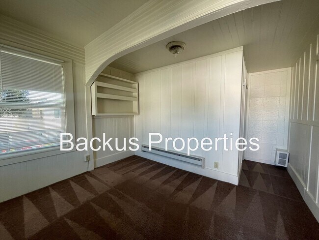 Foto del edificio - 361 Reeside Ave