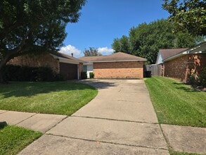 Building Photo - 9807 Rocky Hollow Rd