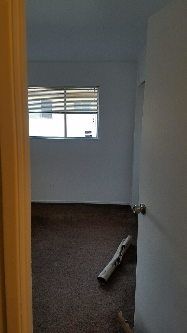 Foto del edificio - 8090 Greenridge Dr