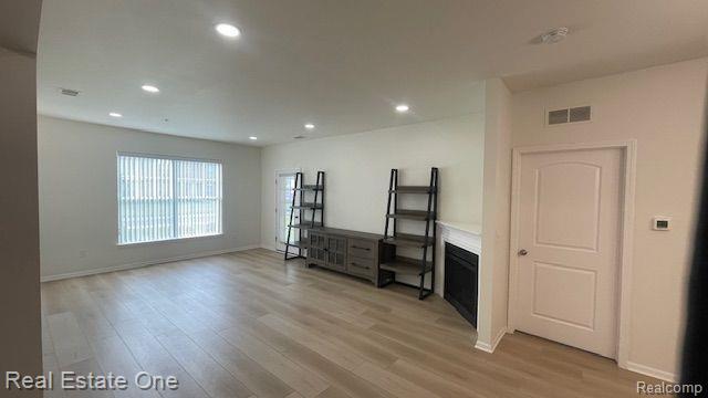 Foto del edificio - 28289 S Pointe Ln