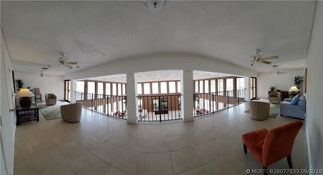 Foto del edificio - 9233 SW 8th St