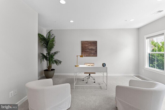 Building Photo - 43372 Whitehead Ter